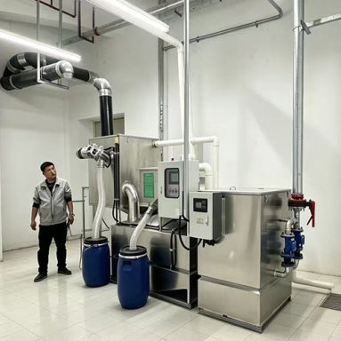 Fully Enclosed Automatic Grease Separator with Lift Station